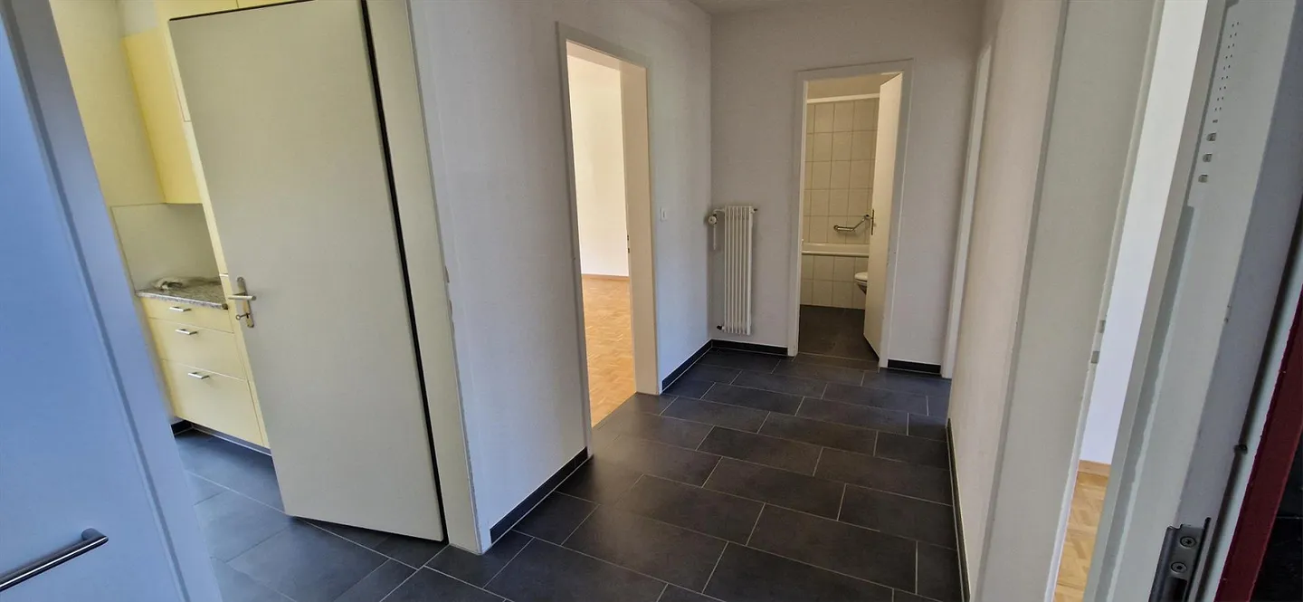 Charmante 3-Zimmer-Wohnung mit Balkon in Spiegel b. Bern - Photo 9 of 12