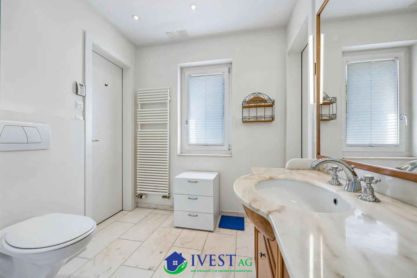 Exclusive Family Home with Lake View - Photo 35 of 39