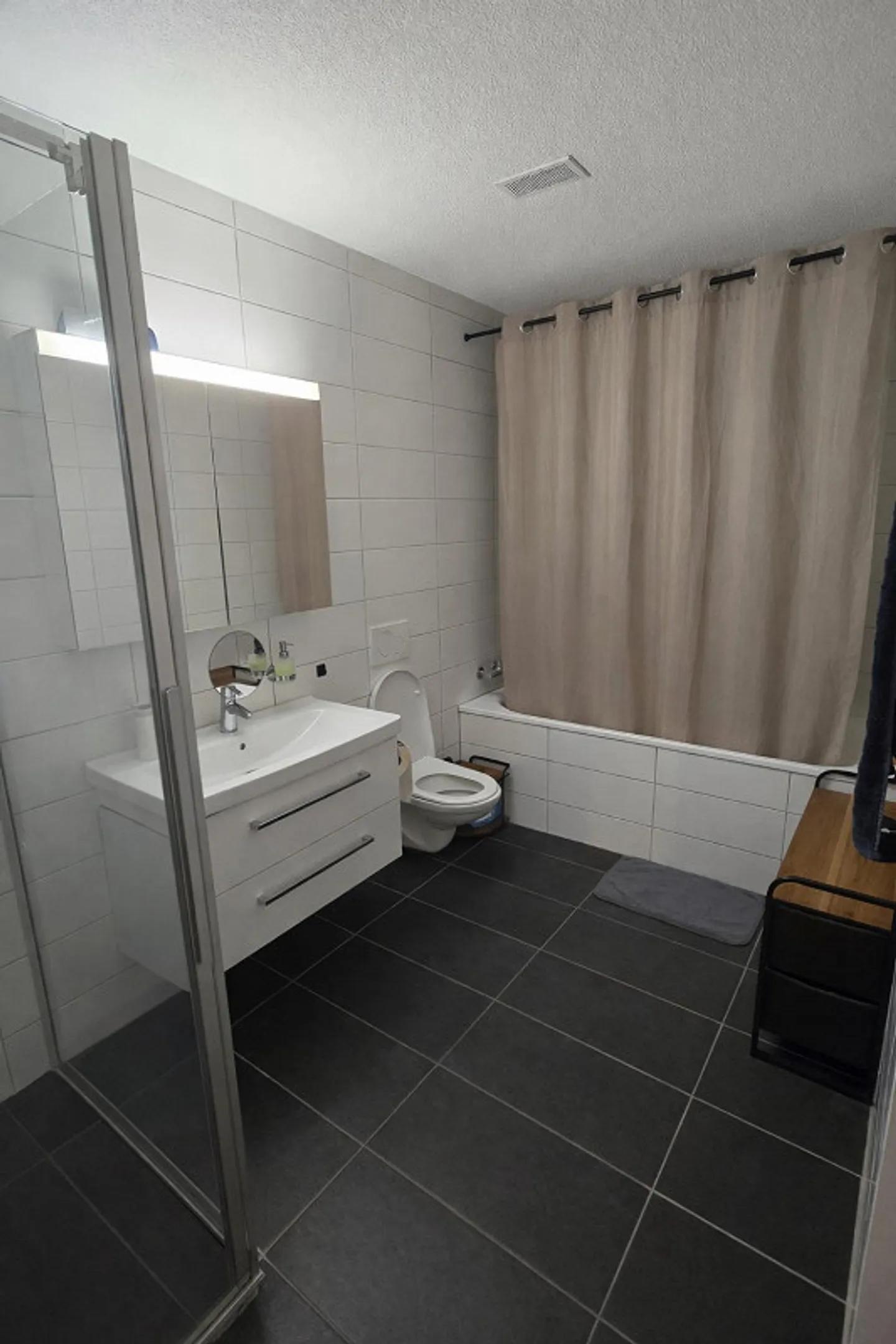 Appartement moderne de 3,5 pièces au rez-de-chaussée - Photo 5 sur 19