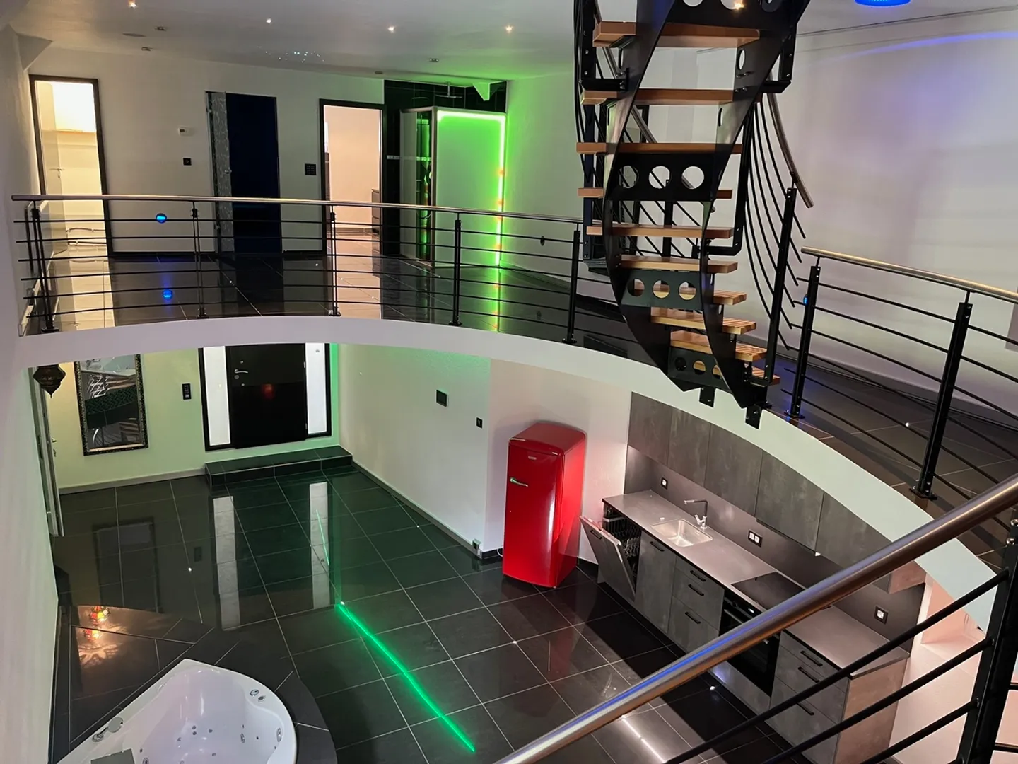 À VENDRE - Maison unique à Vermes avec spa, sauna et hammam - Photo 5 sur 10