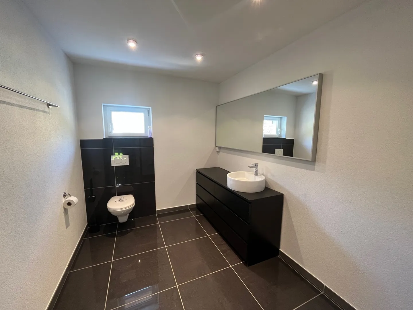 À VENDRE - Maison unique à Vermes avec spa, sauna et hammam - Photo 7 sur 10