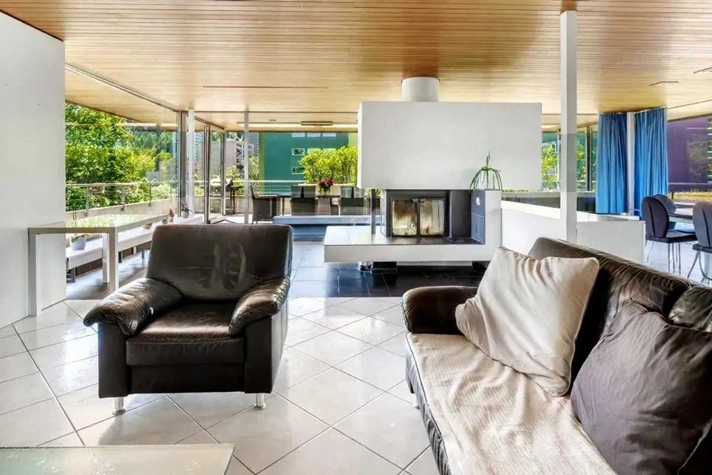 Ampio e luminoso appartamento attico con 7 stanze ! - Foto 5 di 15