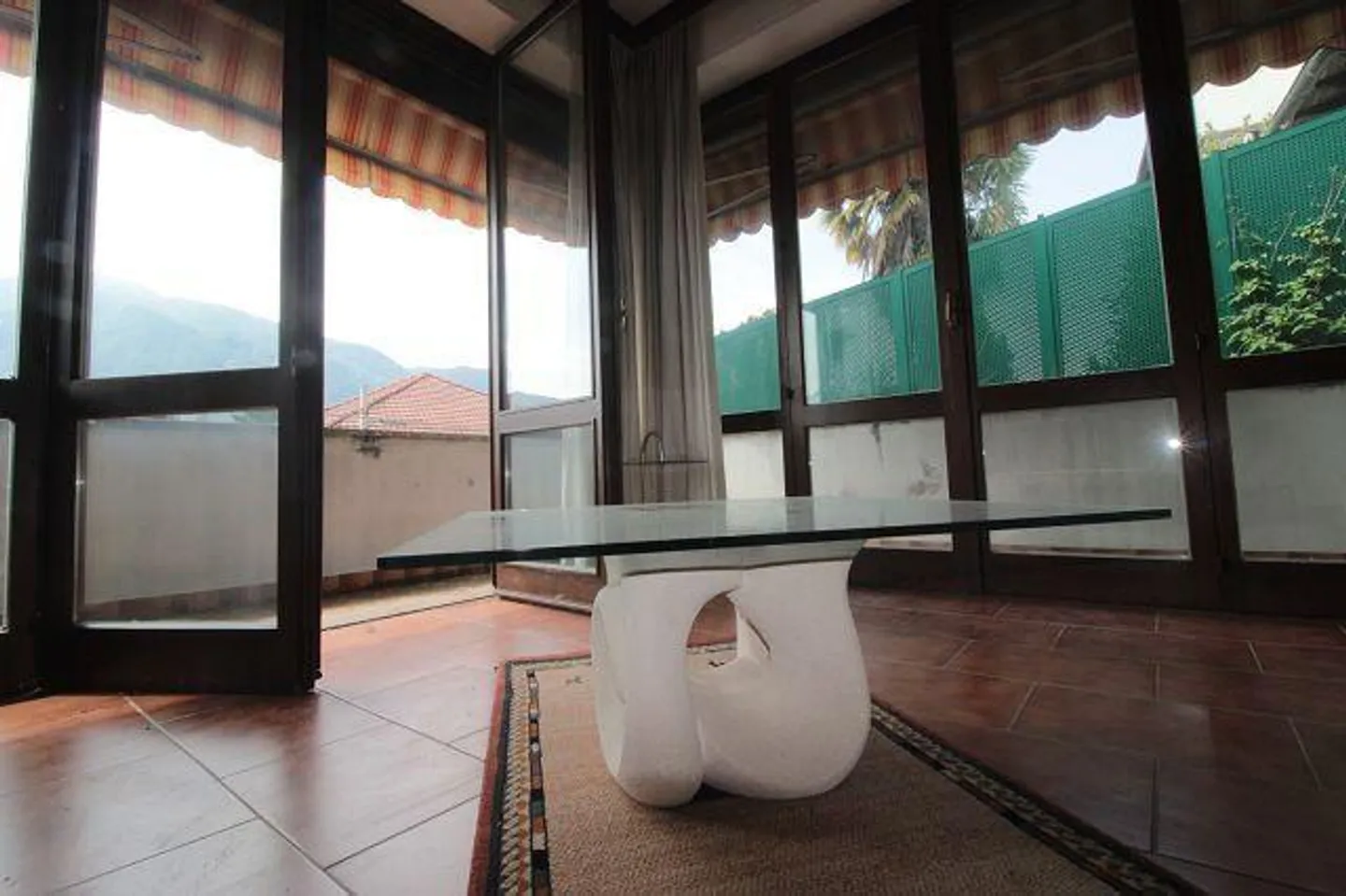 2-Familienhaus im Dorfkern an sehr ruhiger, sonniger Aussichtslage ... - Foto 4 von 46