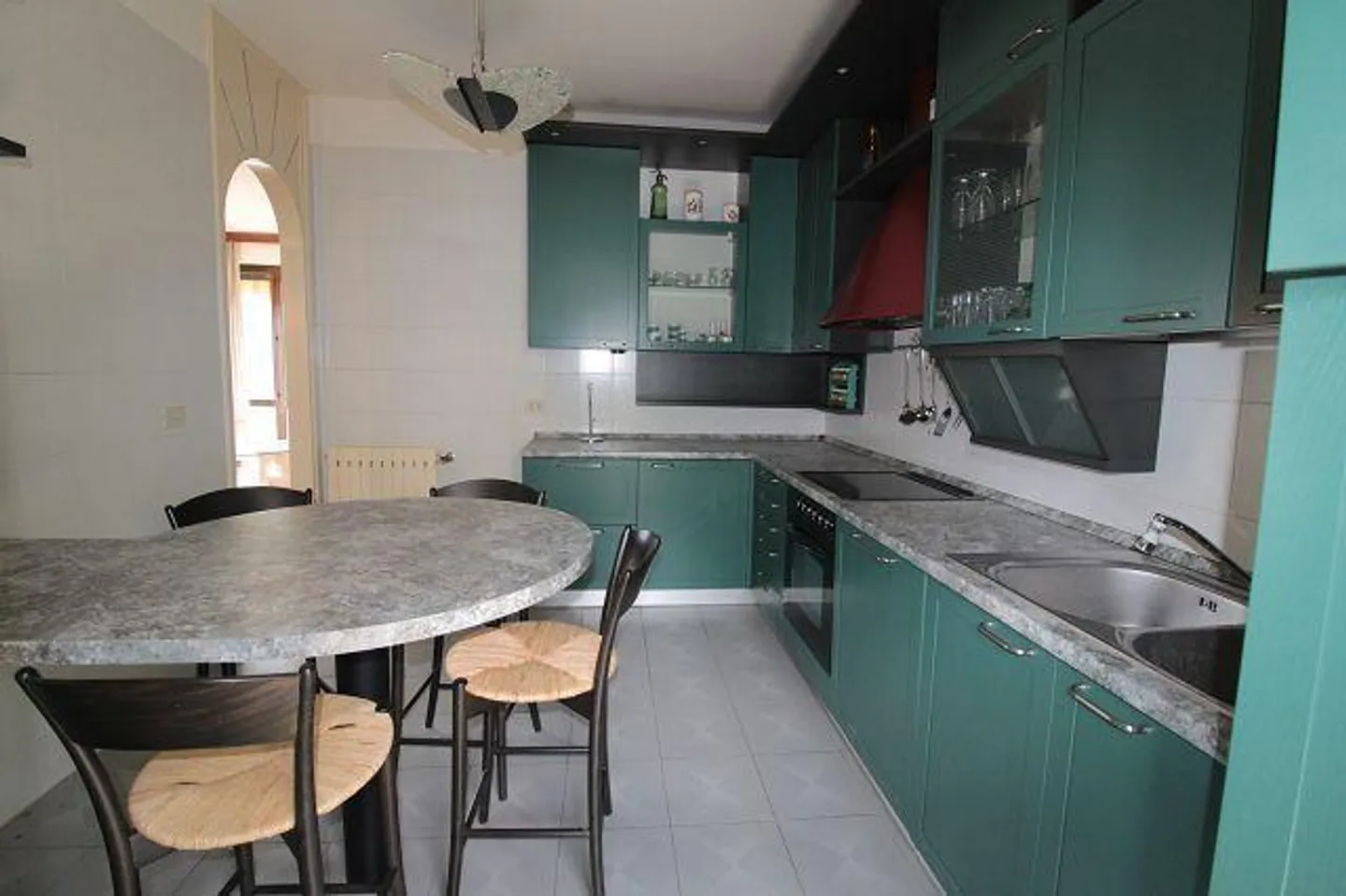 2-Familienhaus im Dorfkern an sehr ruhiger, sonniger Aussichtslage ... - Foto 9 von 46