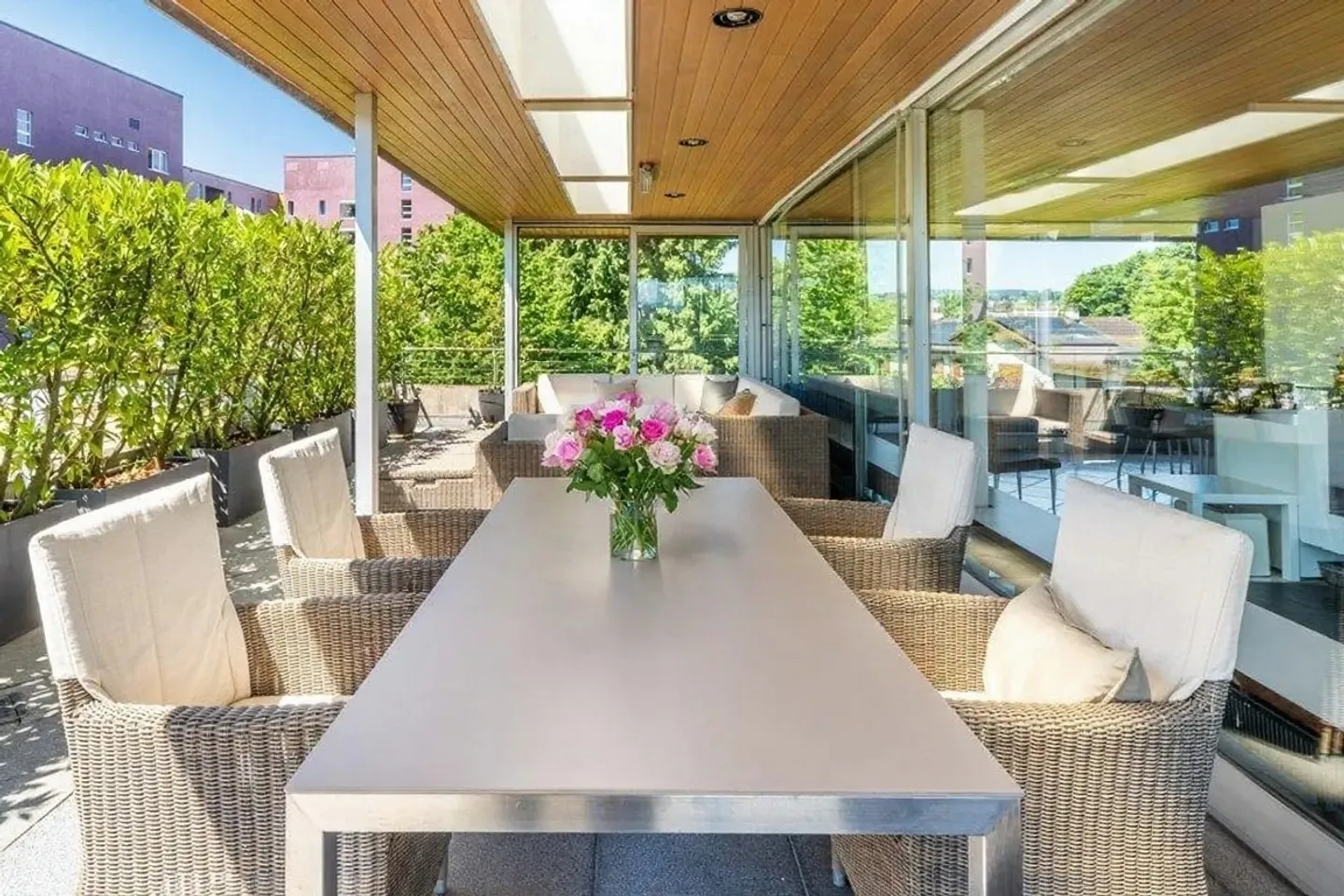 Ampio e luminoso appartamento attico con 7 stanze ! - Foto 14 di 15