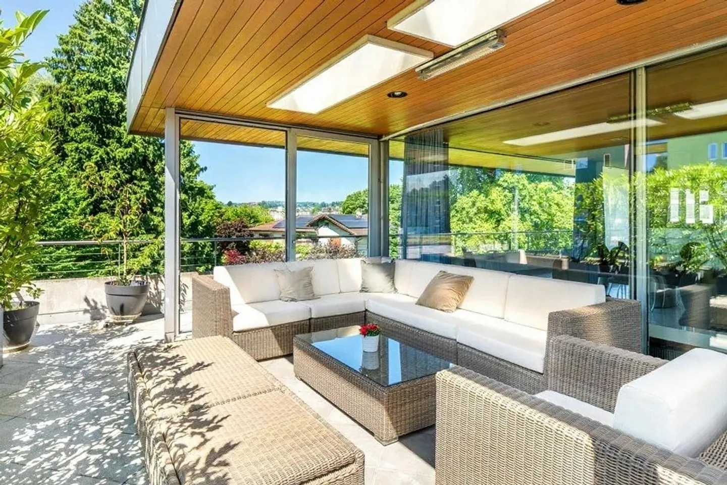 Ampio e luminoso appartamento attico con 7 stanze ! - Foto 15 di 15