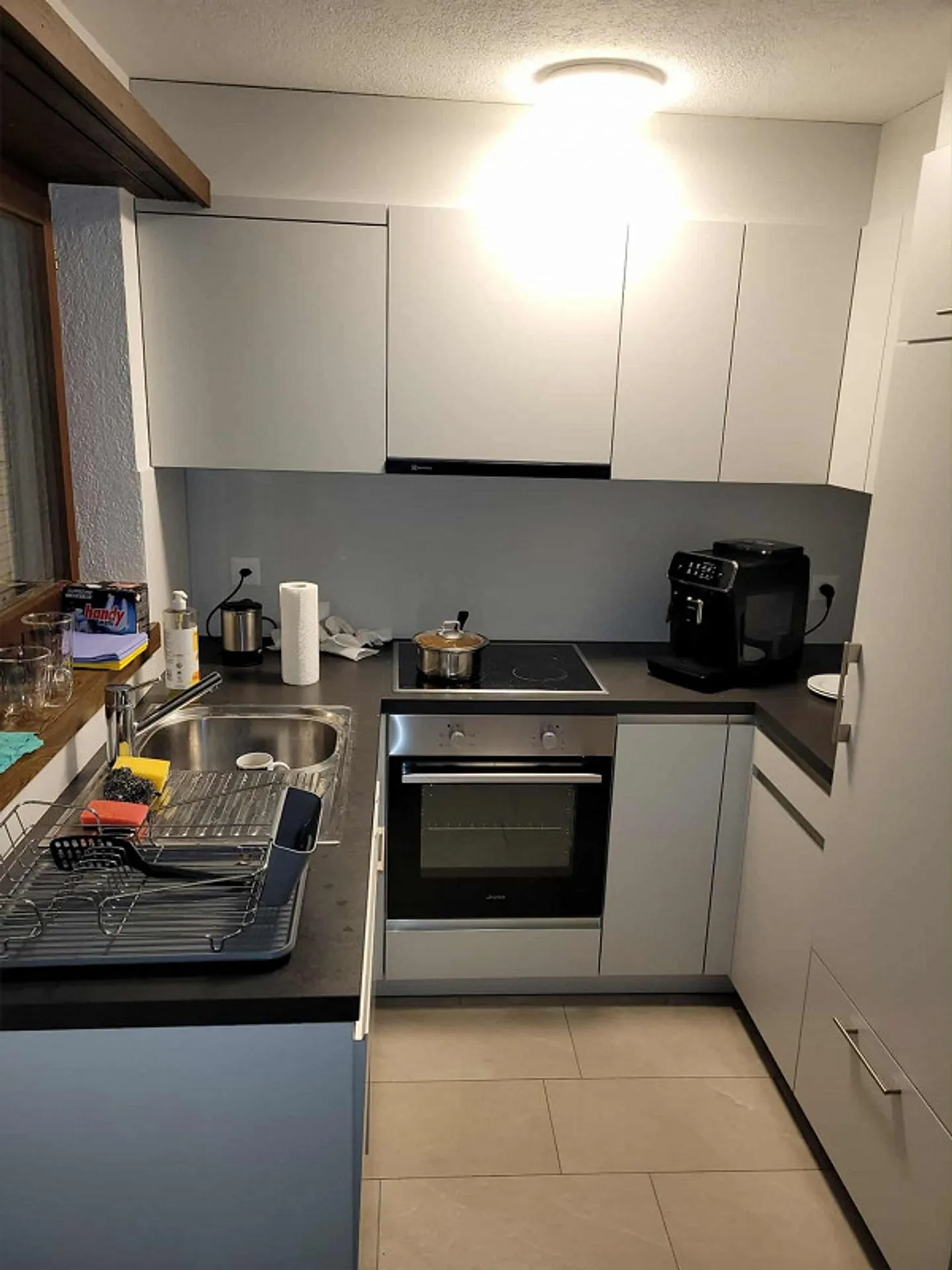 Charming 3.5 Room Apartment with Balcony and Beautiful View in Trübbach - Photo 6 of 8