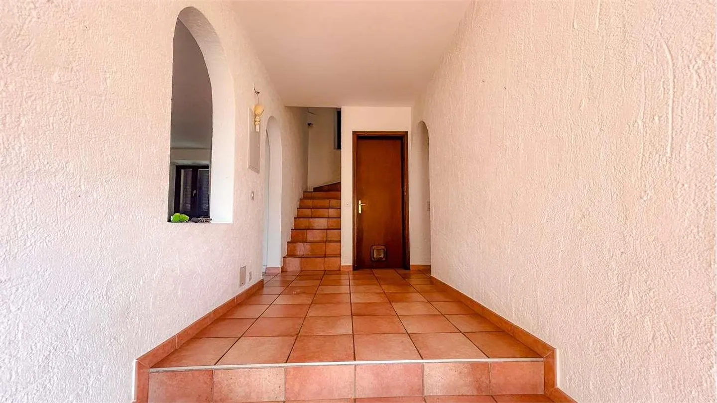 Casa affascinante nel cuore di Neggio - Foto 6 di 13
