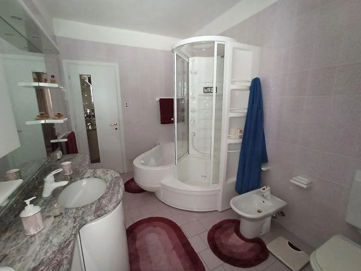 2-Familienhaus im Dorfkern an sehr ruhiger, sonniger Aussichtslage ... - Foto 24 von 46