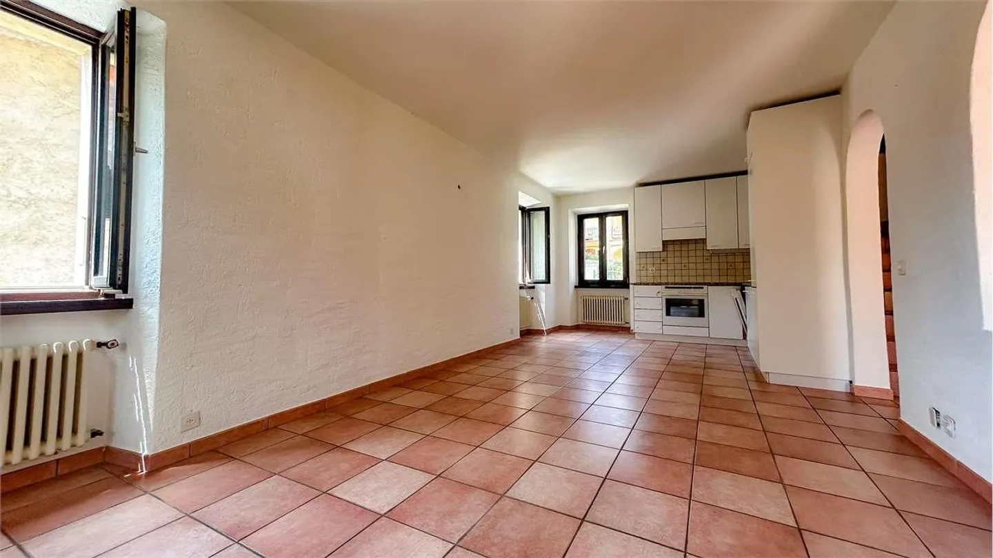 Casa affascinante nel cuore di Neggio - Foto 8 di 13