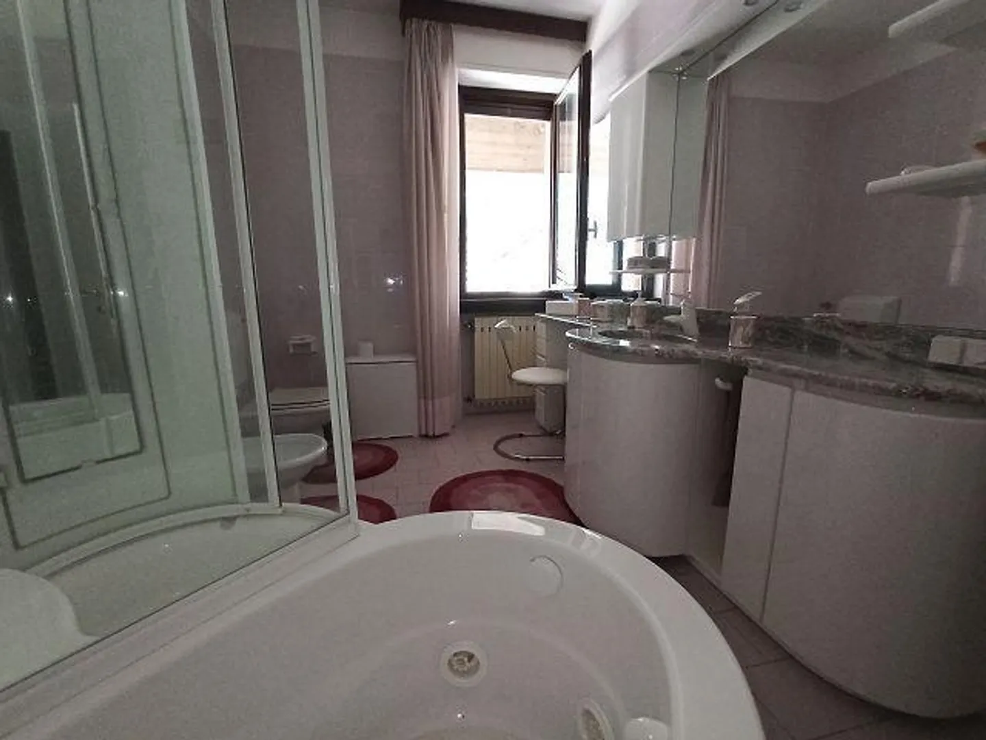 2-Familienhaus im Dorfkern an sehr ruhiger, sonniger Aussichtslage ... - Foto 25 von 46