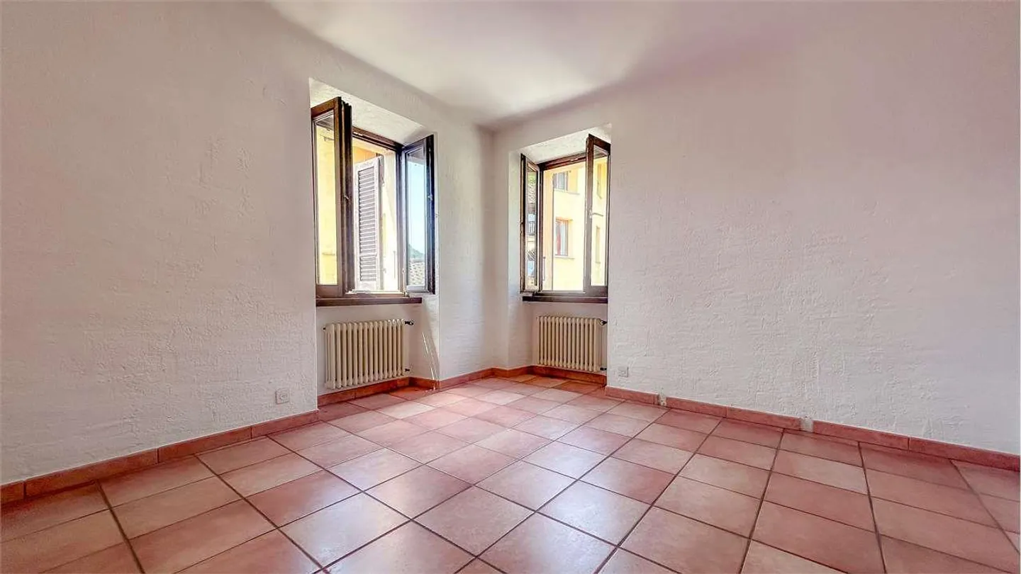 Casa affascinante nel cuore di Neggio - Foto 9 di 13