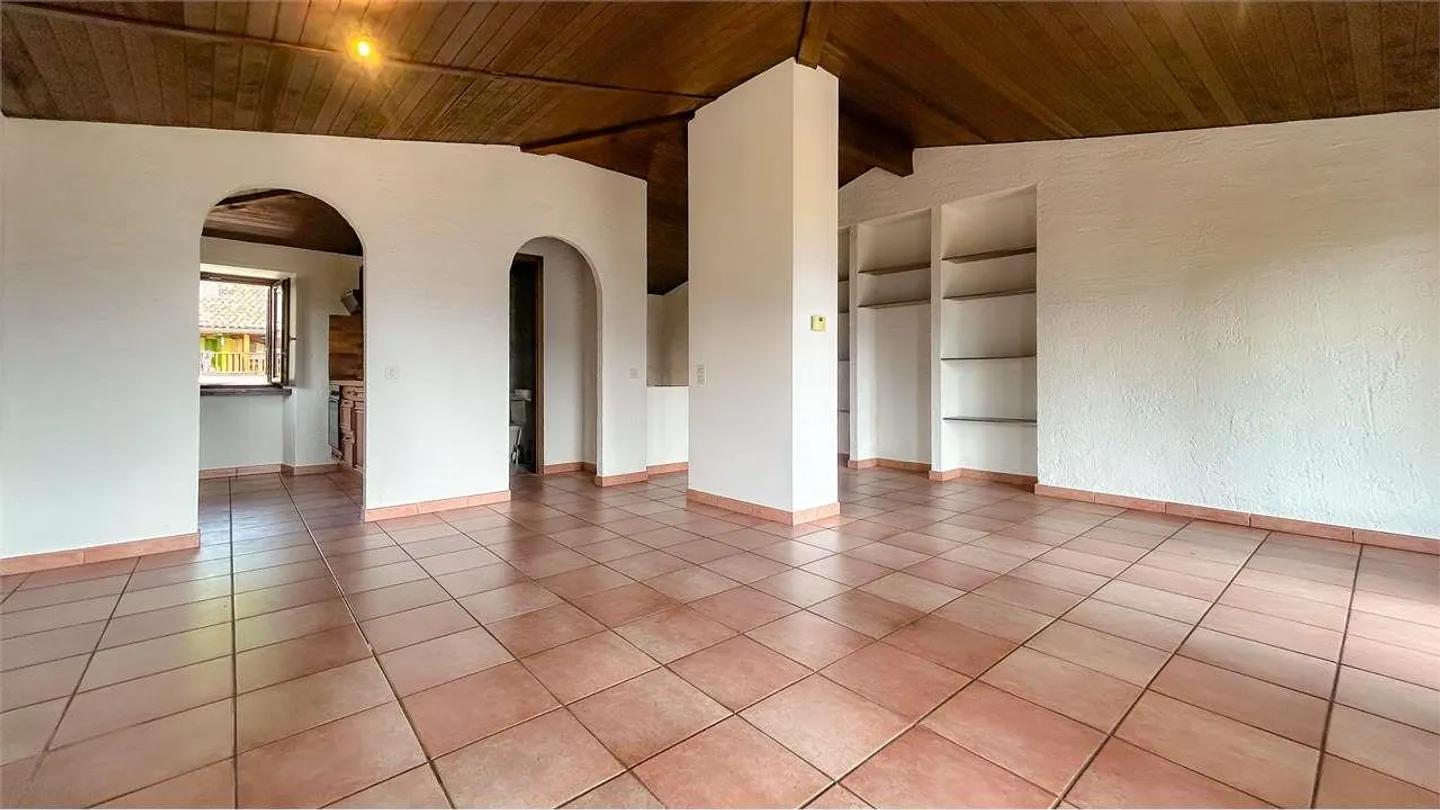 Casa affascinante nel cuore di Neggio - Foto 12 di 13