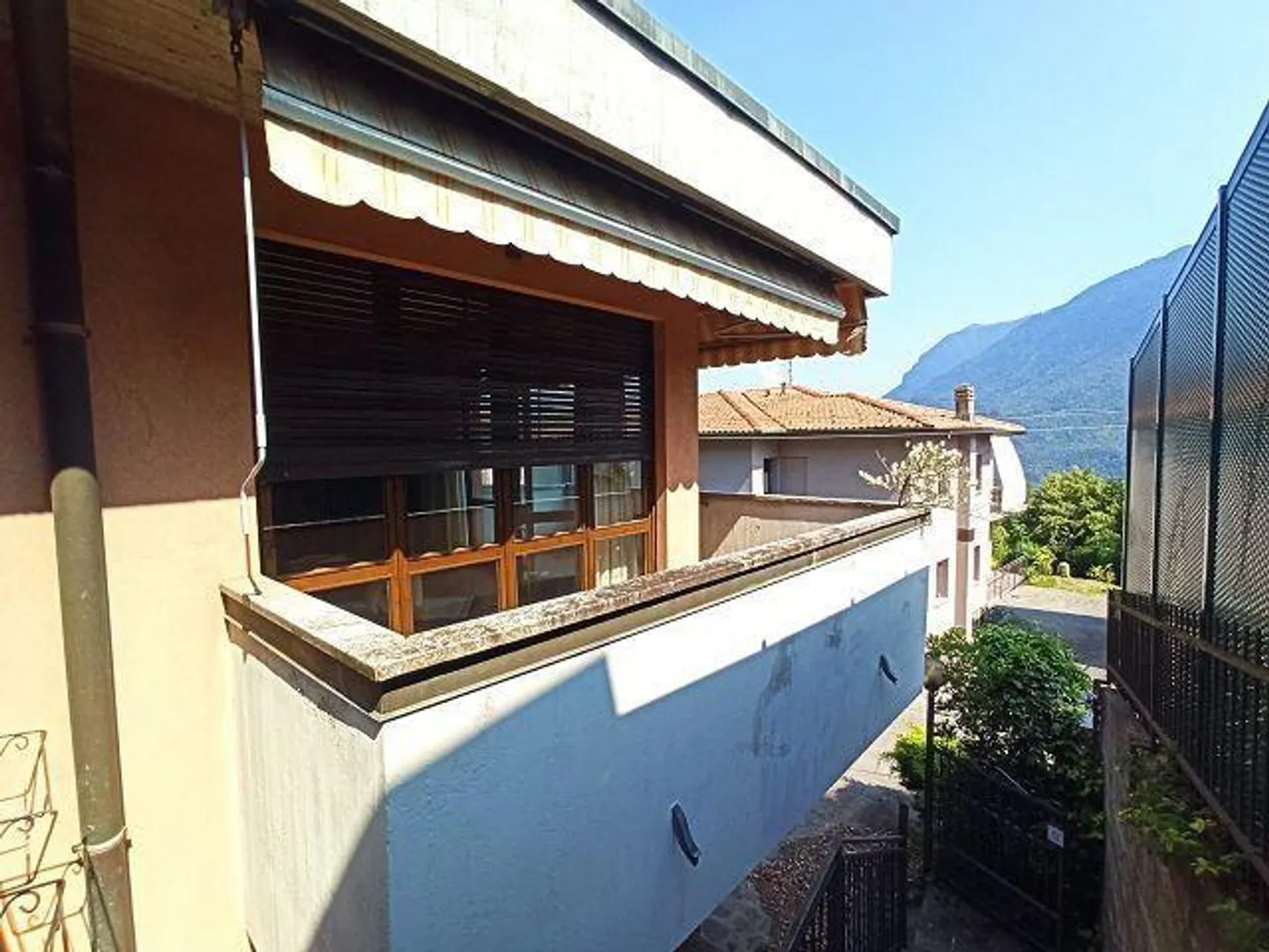 2-Familienhaus im Dorfkern an sehr ruhiger, sonniger Aussichtslage ... - Foto 35 von 46