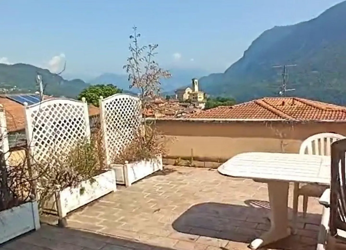 2-Familienhaus im Dorfkern an sehr ruhiger, sonniger Aussichtslage ... - Foto 39 von 46