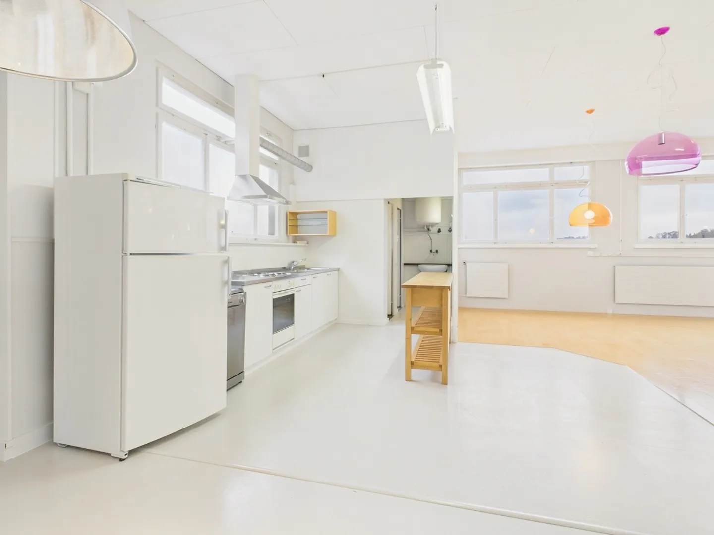 Loft Apartment - Photo 4 of 7