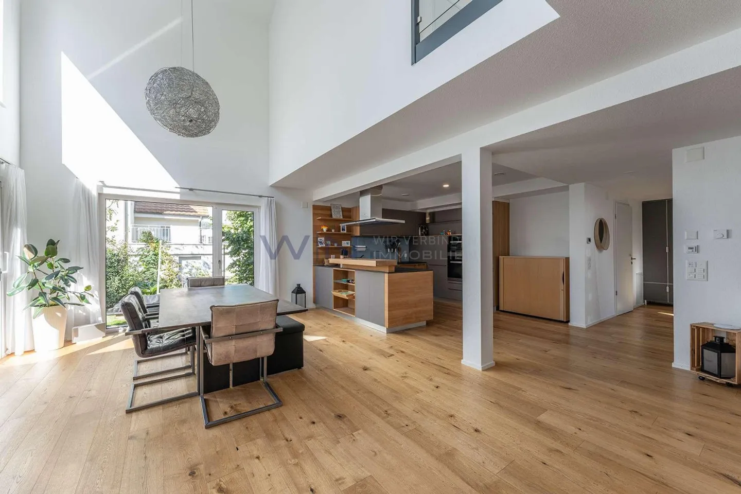Stylisches Loft mit Smart-Features - Foto 4 von 10