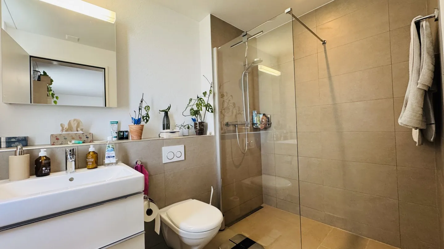 Modernes Erdgeschoss-Apartment - Foto 9 von 17