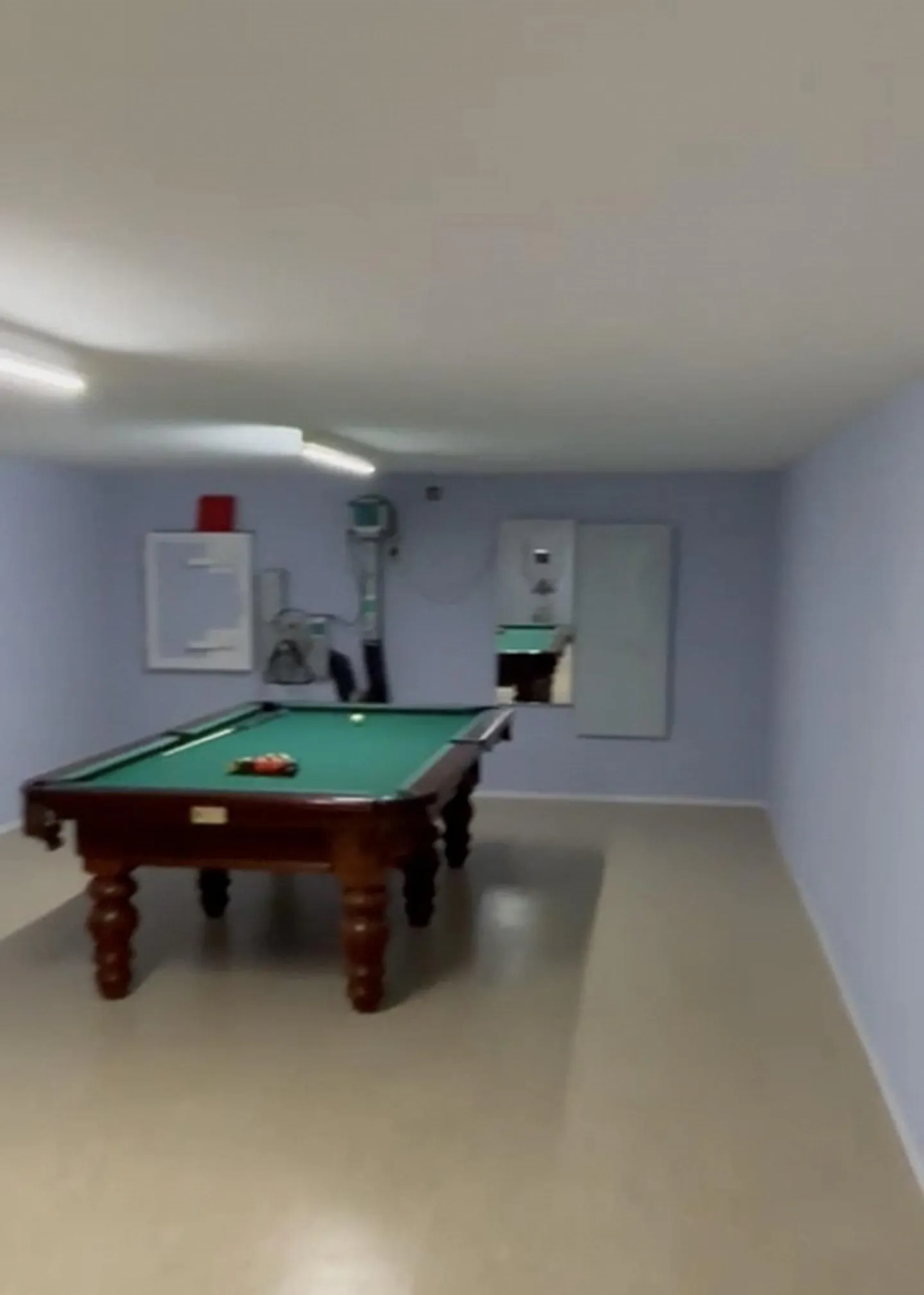 Maison de rangée 5,5 pièces 150 m2 - Photo 2 sur 13