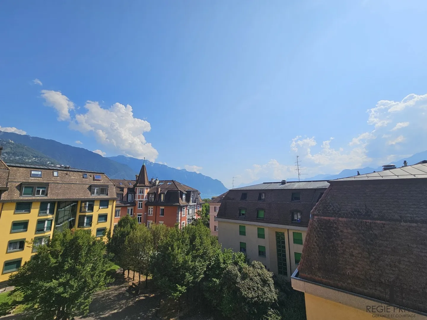 Belle appartement de 3 pièces au 4ème étage - Photo 1 sur 8