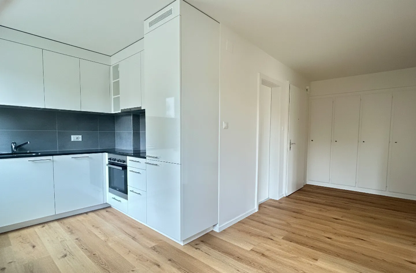 Appartement 2.5 pièces - Photo 2 sur 5