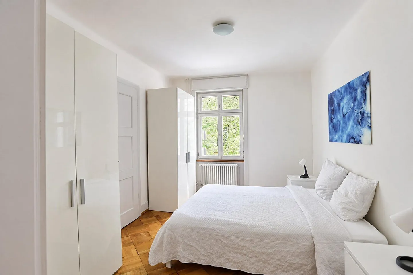 Appartement 4 pièces meublé élégant avec balcon - Photo 4 sur 9