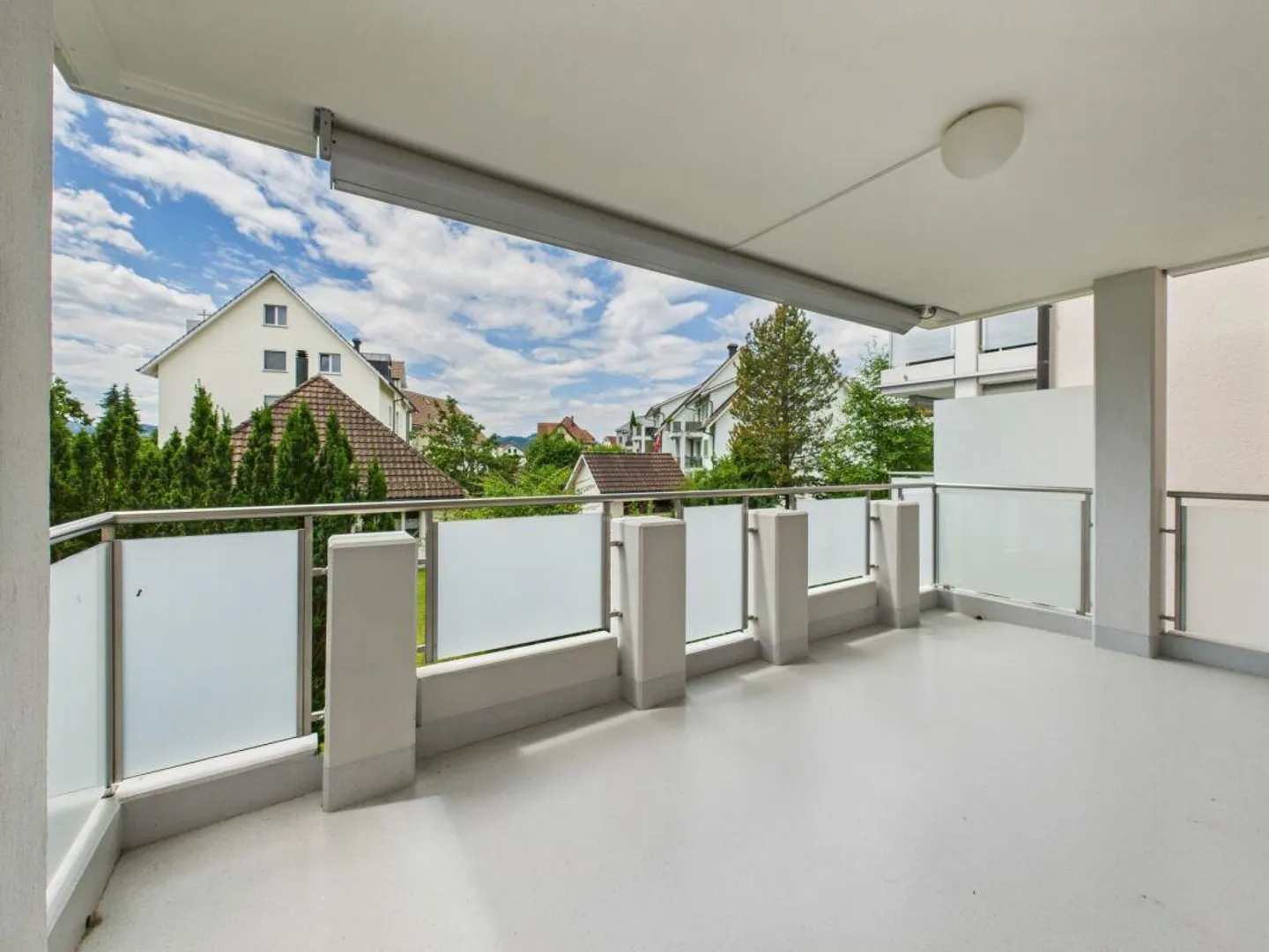 CENTRALE CON BALCONE SPAZIOSO - Foto 1 di 7
