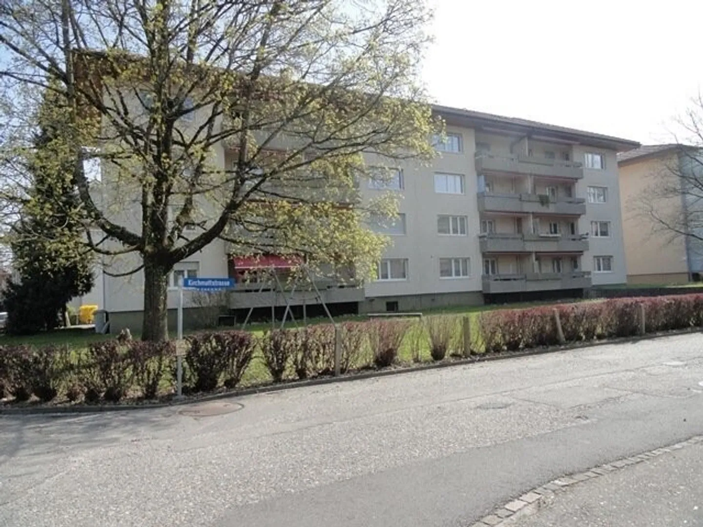 Ihr neuer Einstellhallenplatz - Foto 1 von 1