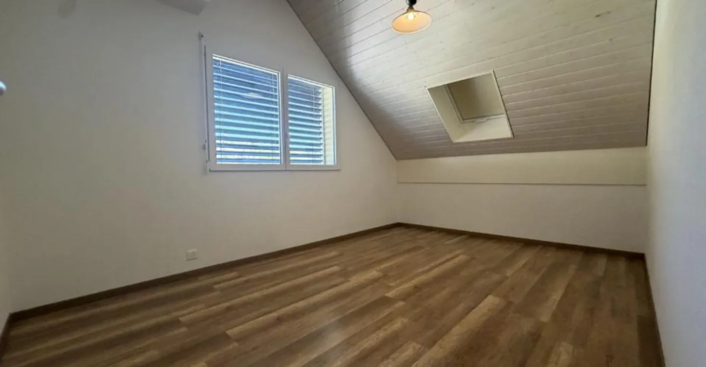 3,5-Zimmer-Wohnung + Mezzanin - Foto 2 von 5