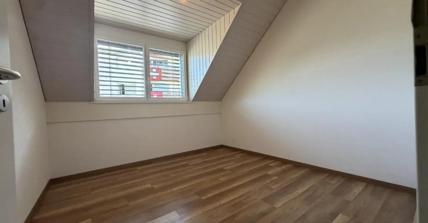 3,5-Zimmer-Wohnung + Mezzanin - Foto 3 von 5