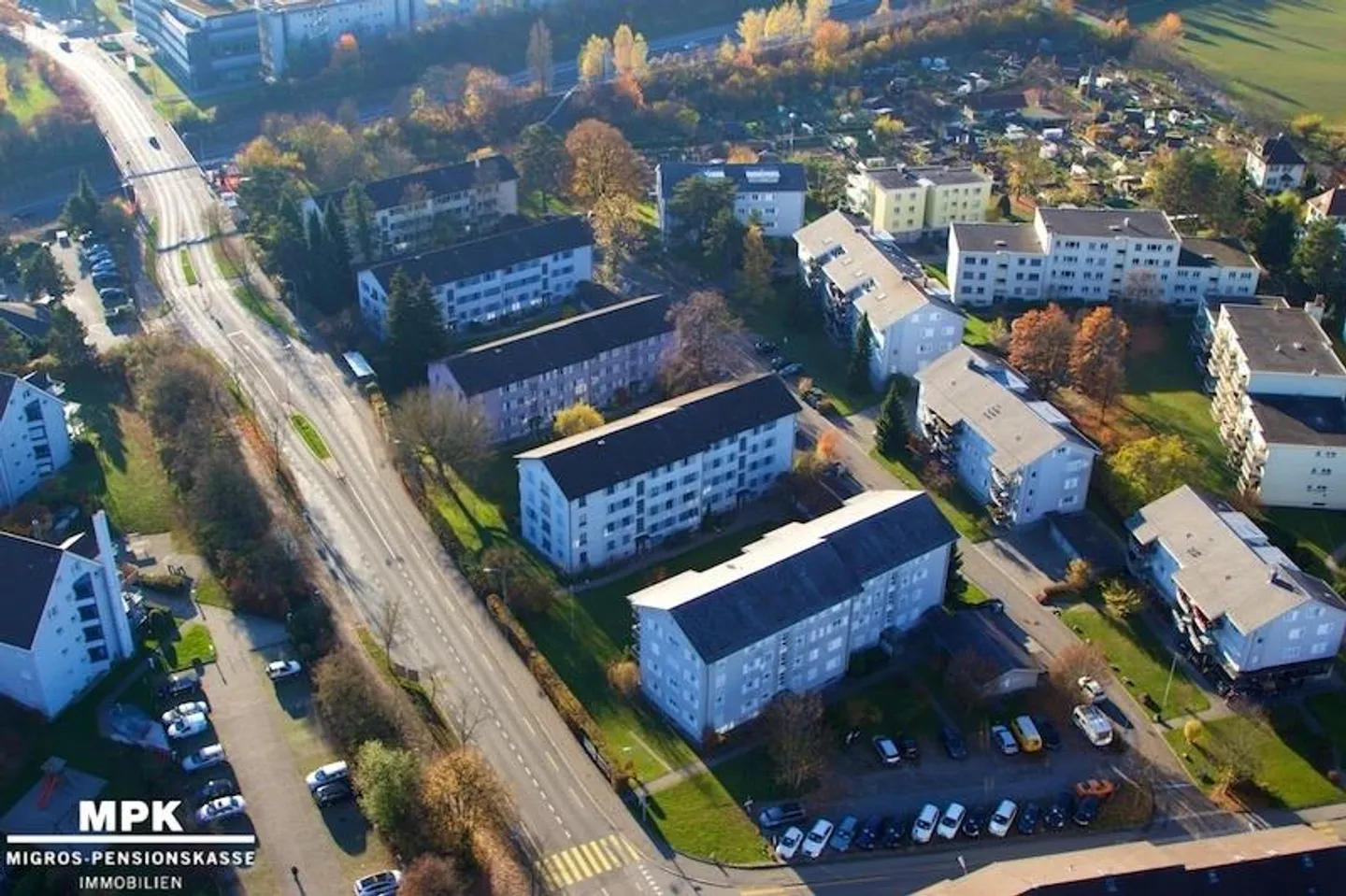 Appartement 4 pièces dans une propriété bien entretenue à louer - Photo 1 sur 5