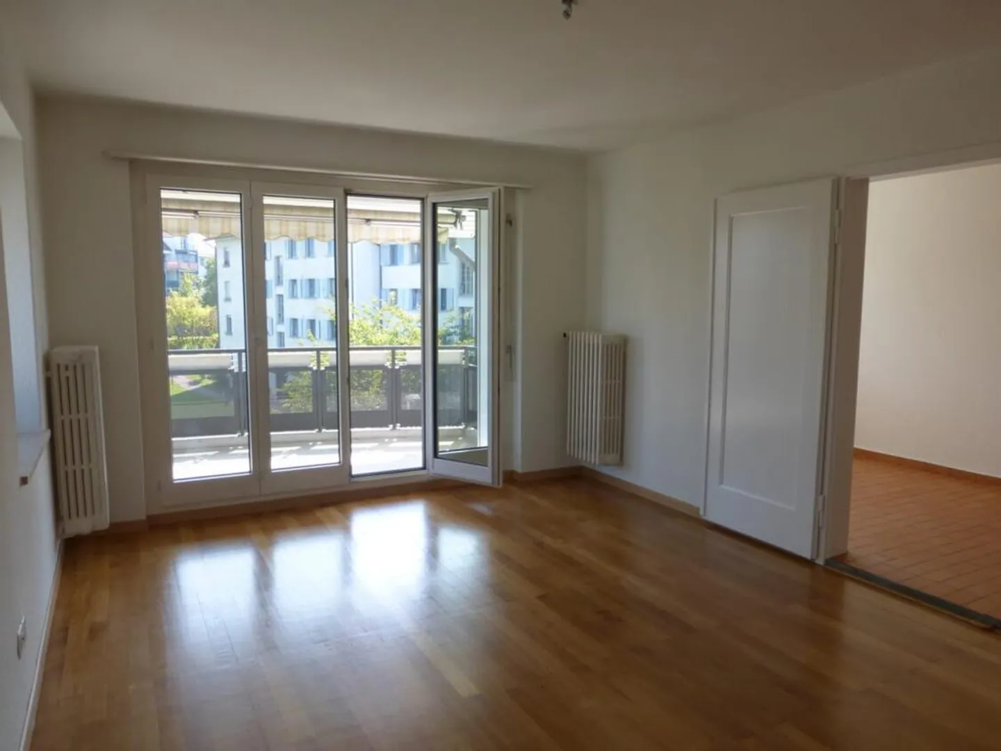 Appartement 4 pièces dans une propriété bien entretenue à louer - Photo 4 sur 5