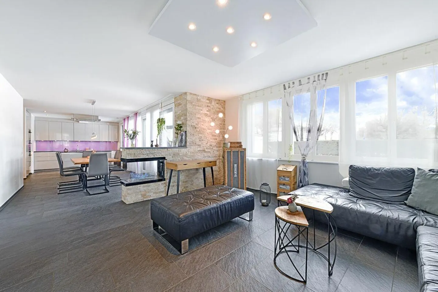 Appartement moderne avec jardin - Photo 1 sur 19