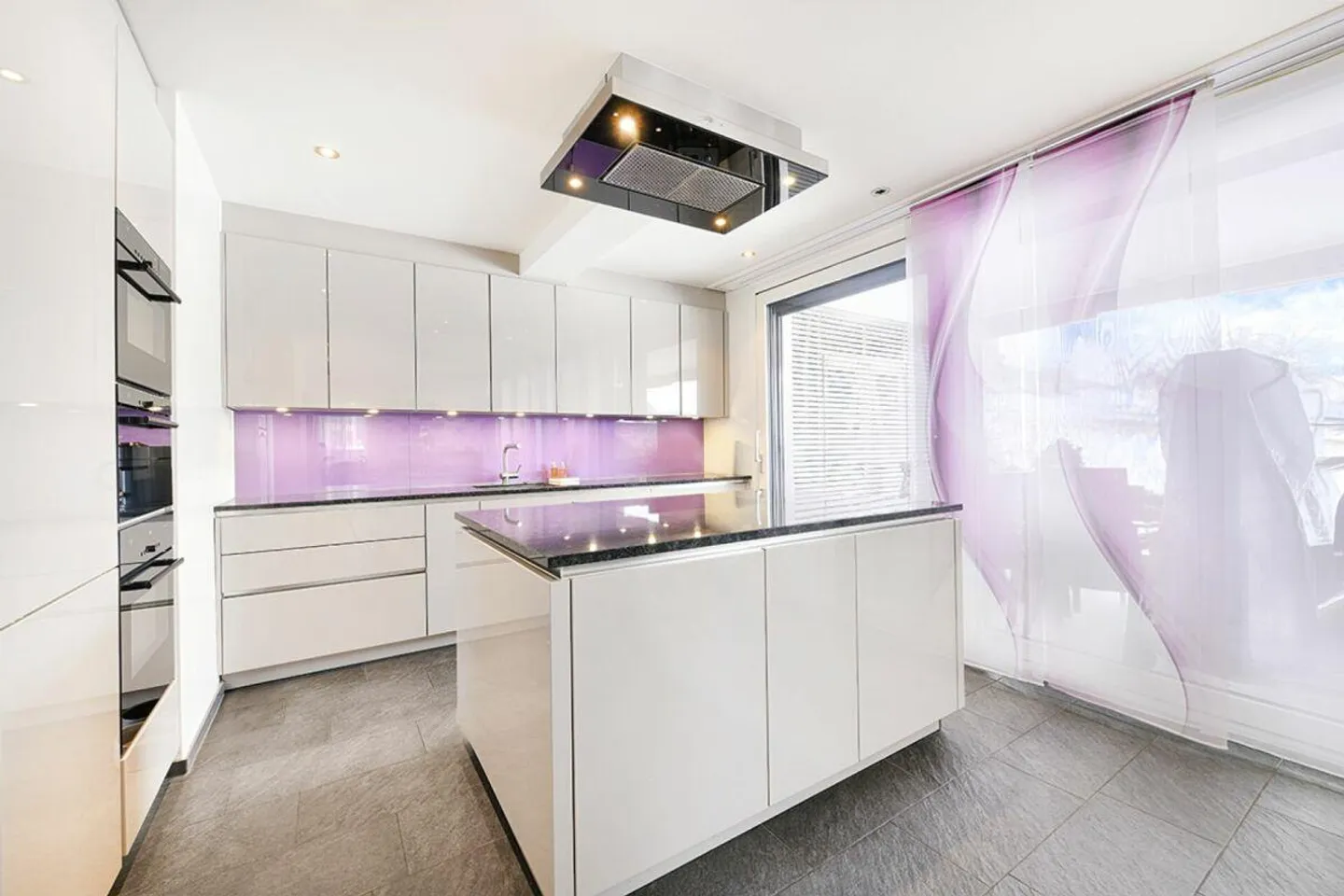 Appartement moderne avec jardin - Photo 3 sur 19