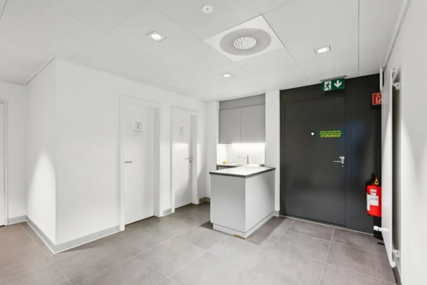 Gewerbe-/Bürofläche - Exzellente Lage - Region Neuenburg - Foto 9 von 13