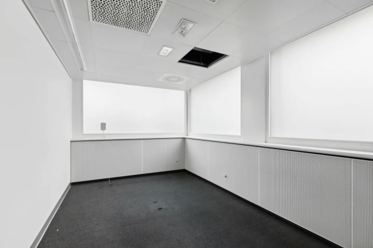 Gewerbe-/Bürofläche - Exzellente Lage - Region Neuenburg - Foto 12 von 13