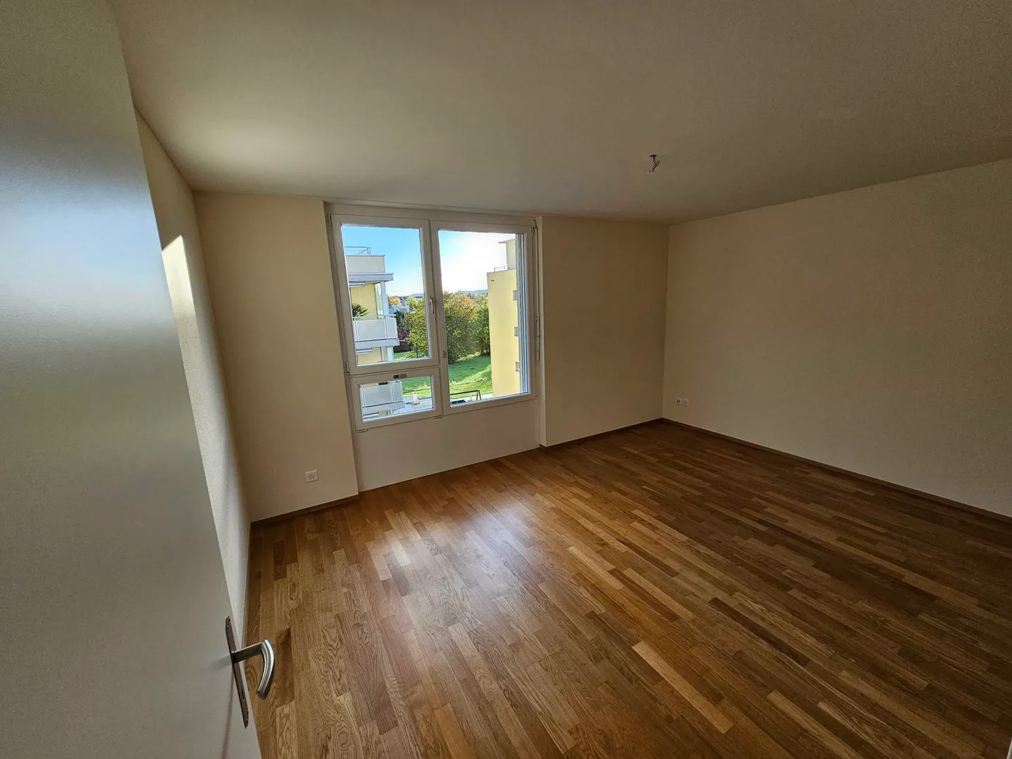 Moderne 4.5-Zimmer-Wohnung - Foto 5 von 12