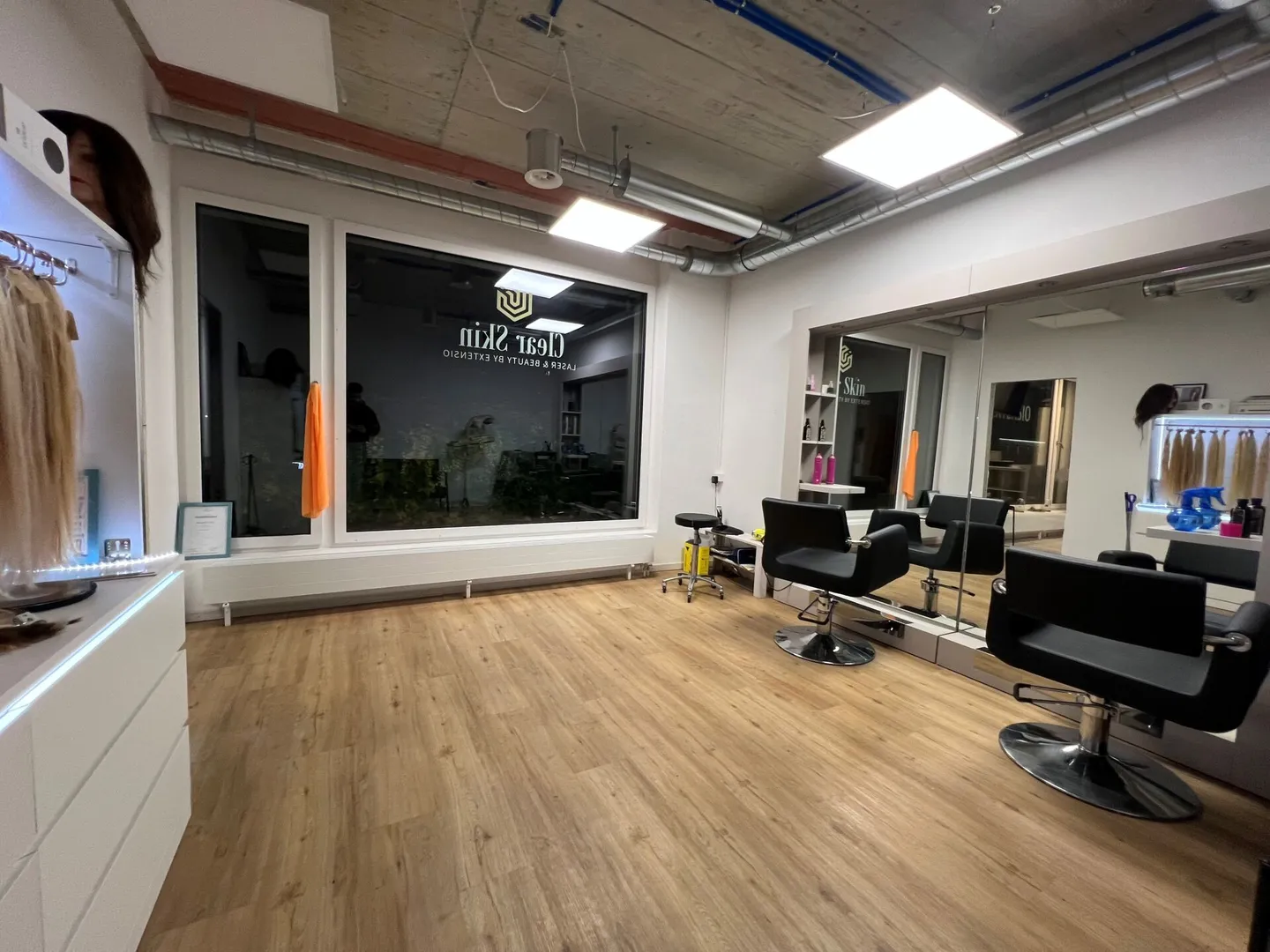 Subtenant wanted - Photo 1 of 2