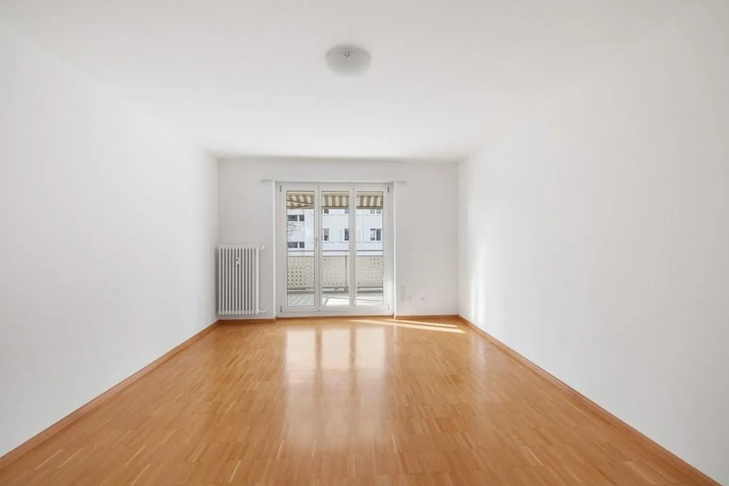 Apartment for rent - Photo 5 of 11