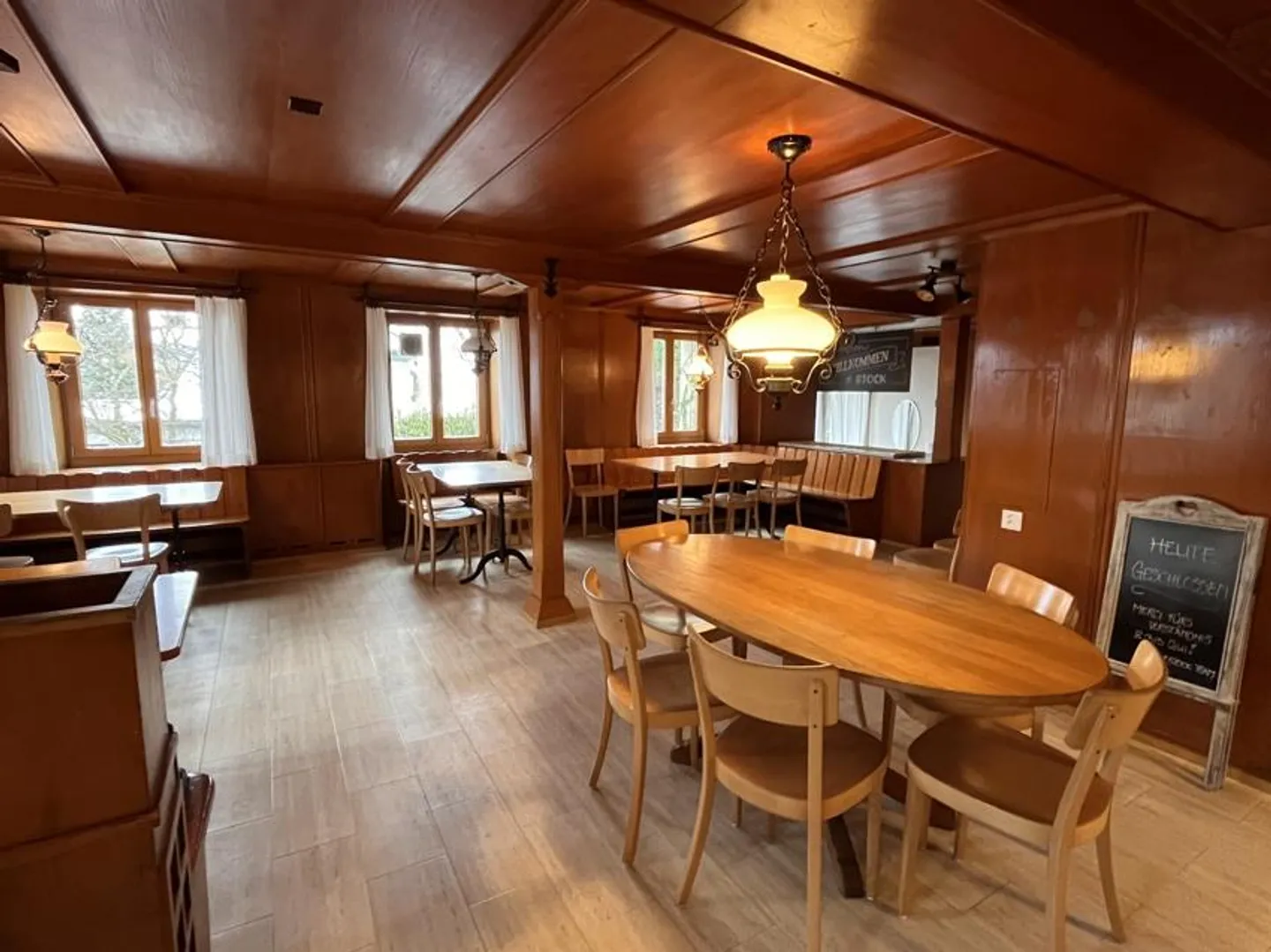 Nuovo affittuario cercasi: Ristorante con bella vista sul lago e sulle montagne - Foto 4 di 11