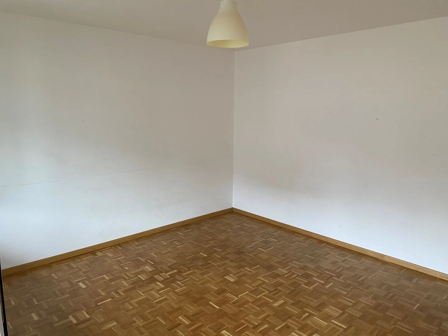Cozy Apartment for Commuters - Photo 4 of 6