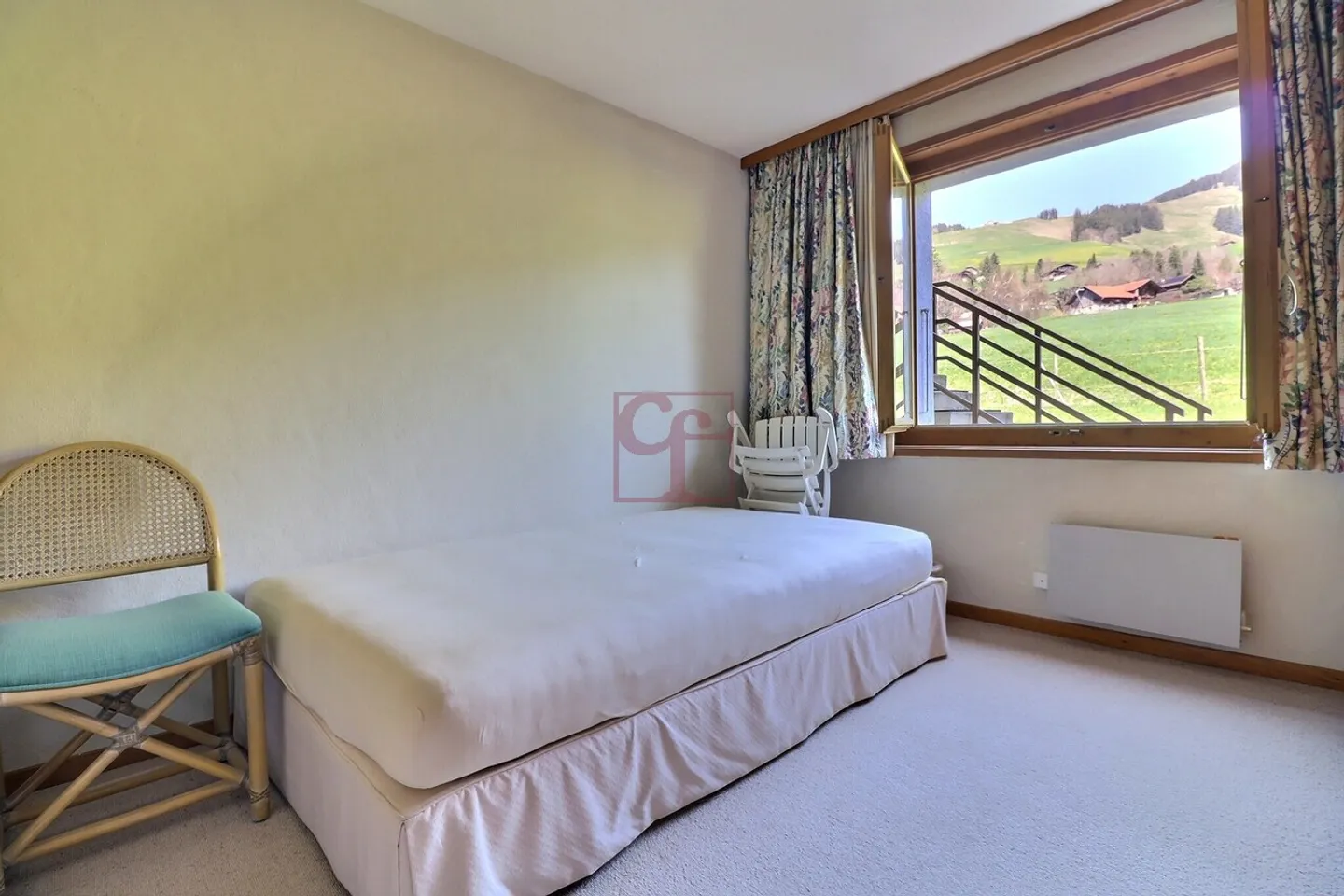 Charmante 3,5-Zimmer-Wohnung mit großer Eckterrasse in der Nähe des Zentrums - Foto 4 von 6