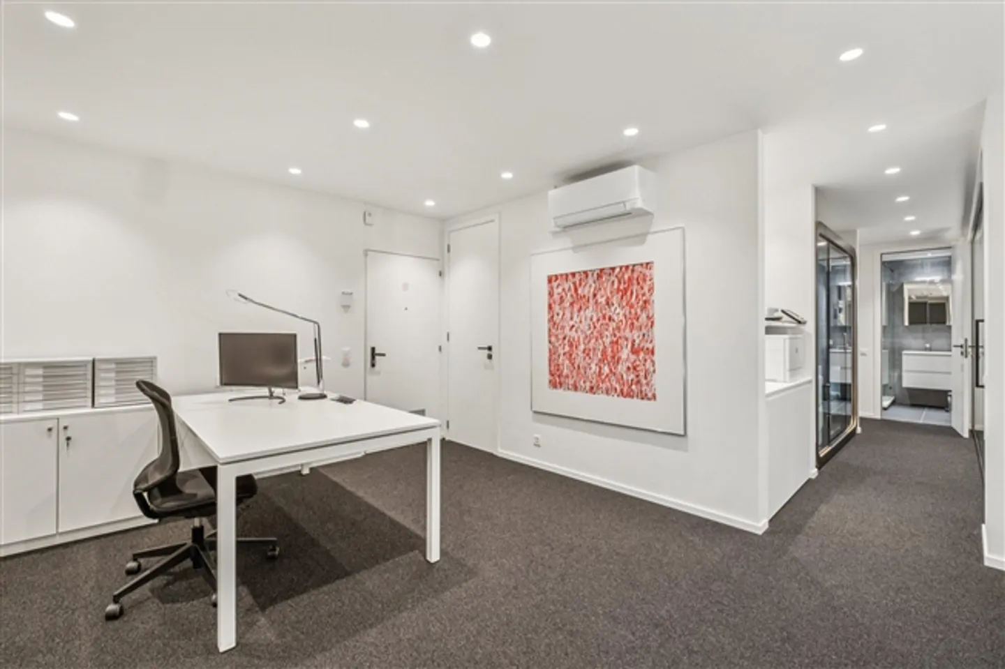 PRESTIGIOUS OFFICE FOR SALE – PETIT-SACONNEX, GENEVA - Photo 2 of 6