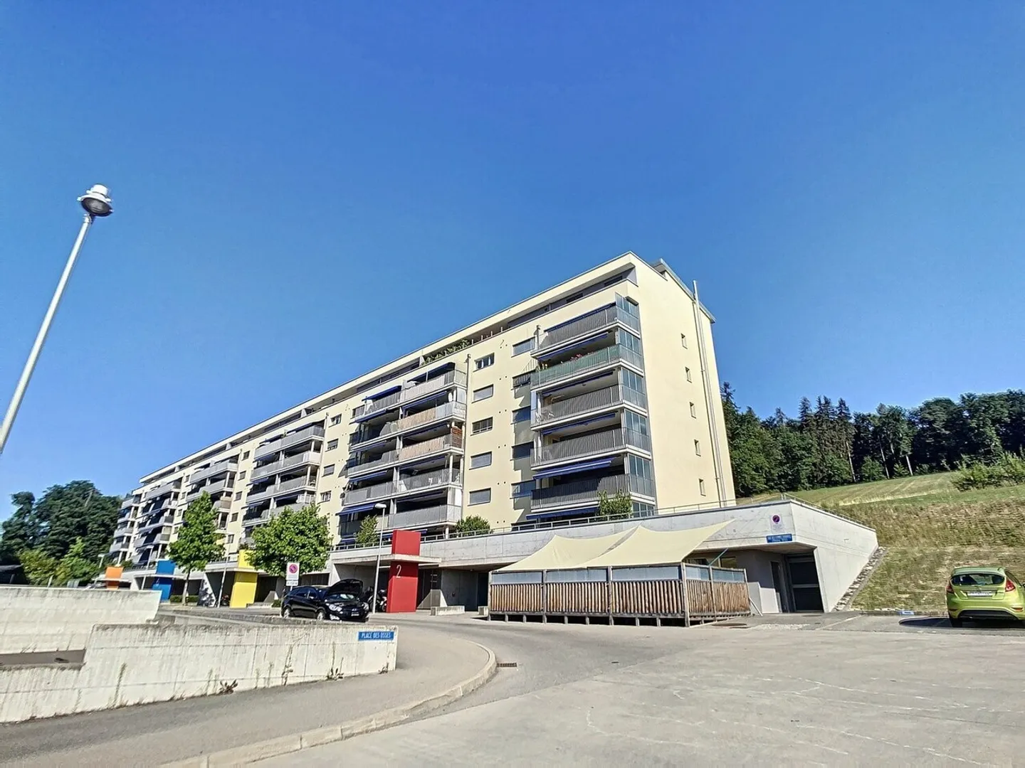 Appartement spacieux avec balcon - Photo 2 sur 2