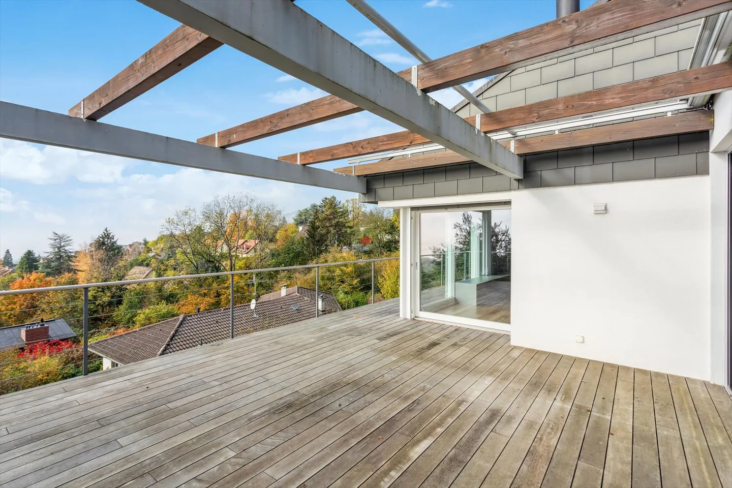 Propriété élégante avec 8,5 pièces et vue panoramique - Photo 4 sur 13