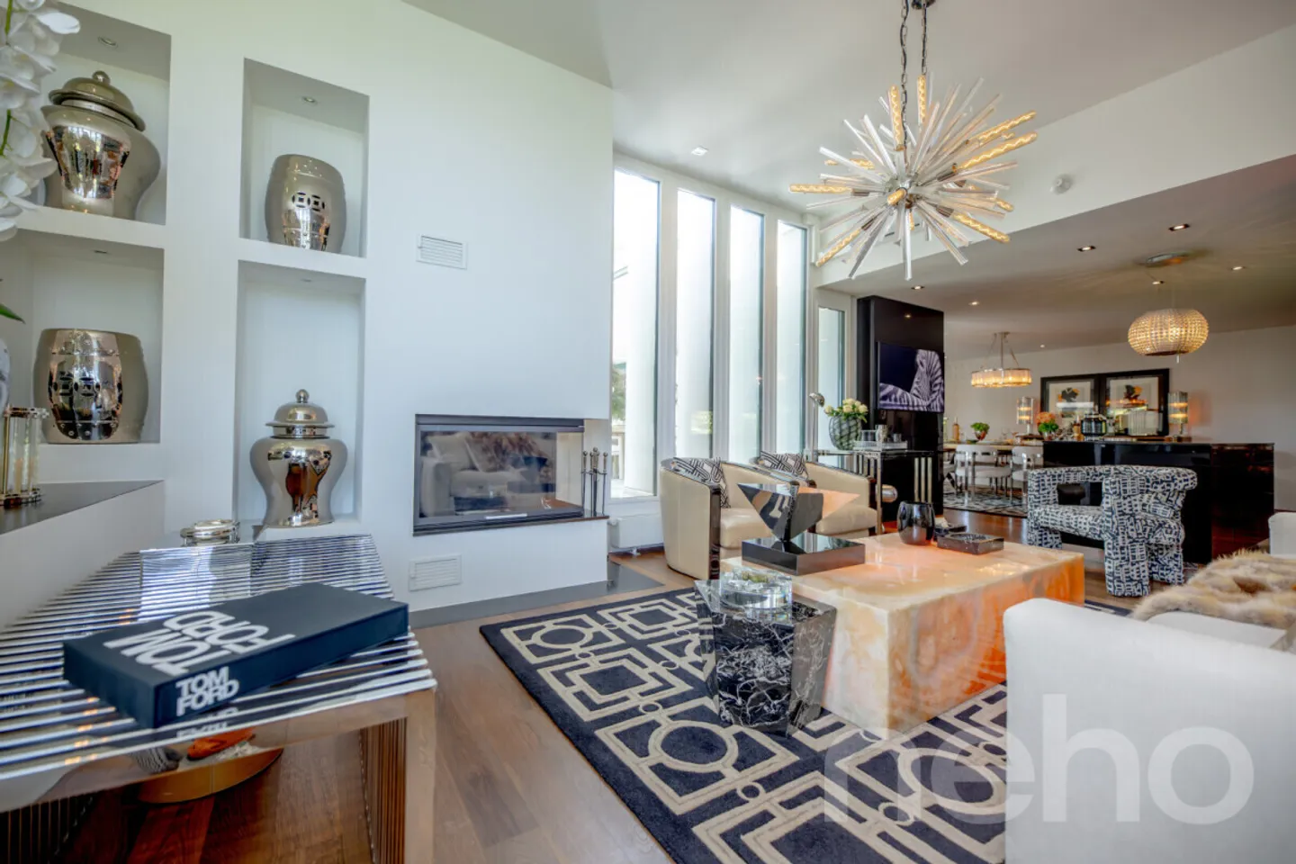 Exclusive Terrace Apartment with View - Photo 2 of 12