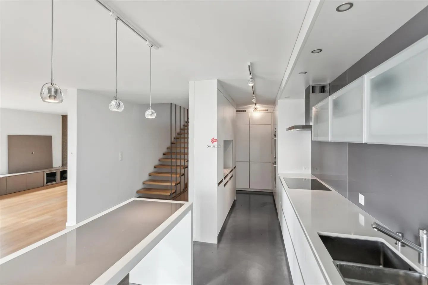 Propriété élégante avec 8,5 pièces et vue panoramique - Photo 5 sur 13