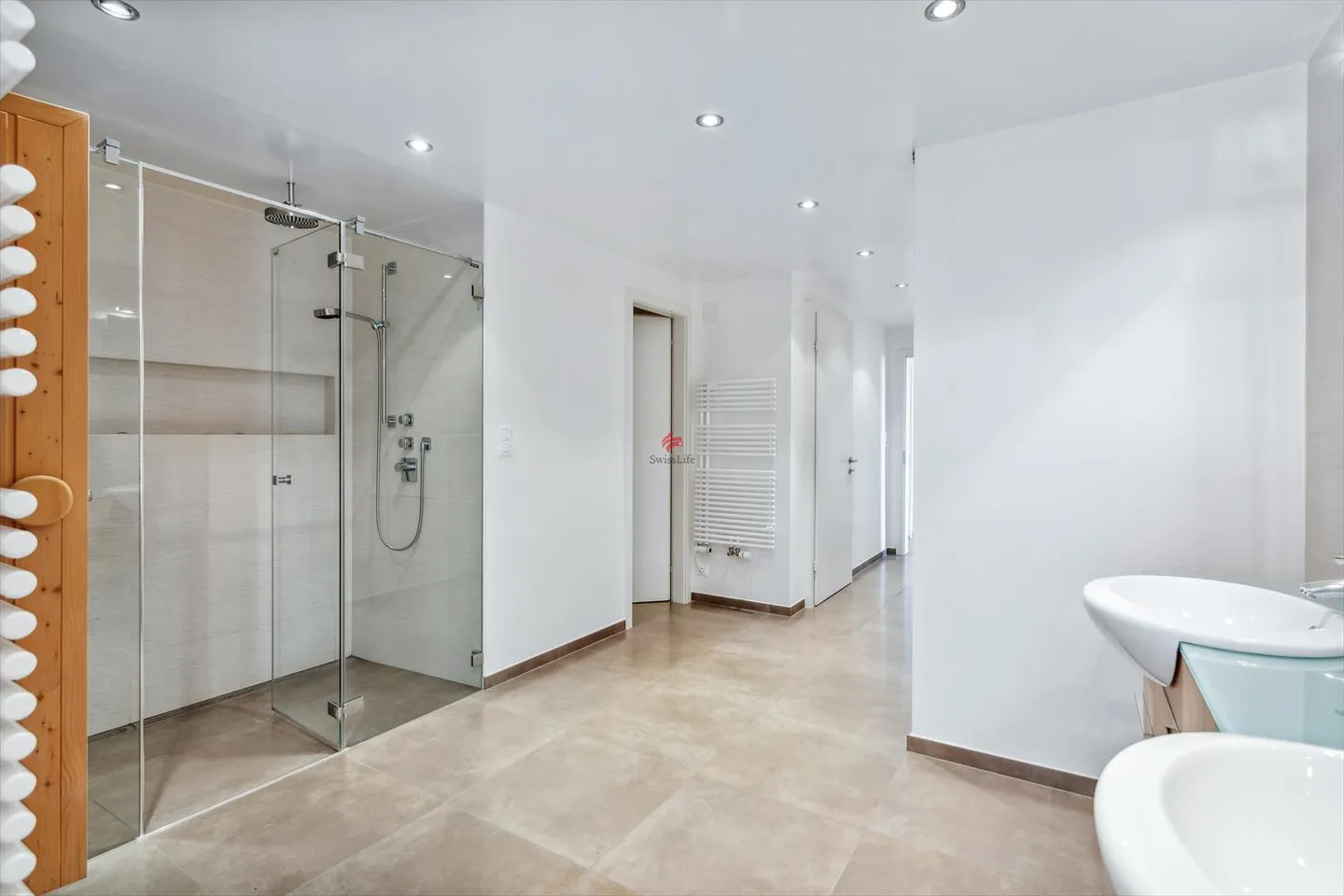 Propriété élégante avec 8,5 pièces et vue panoramique - Photo 6 sur 13