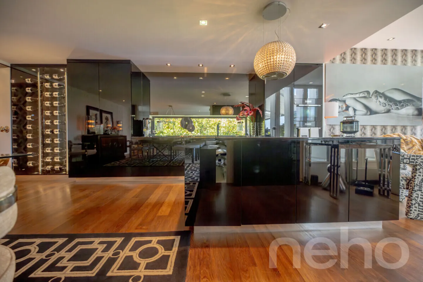 Exclusive Terrace Apartment with View - Photo 7 of 12