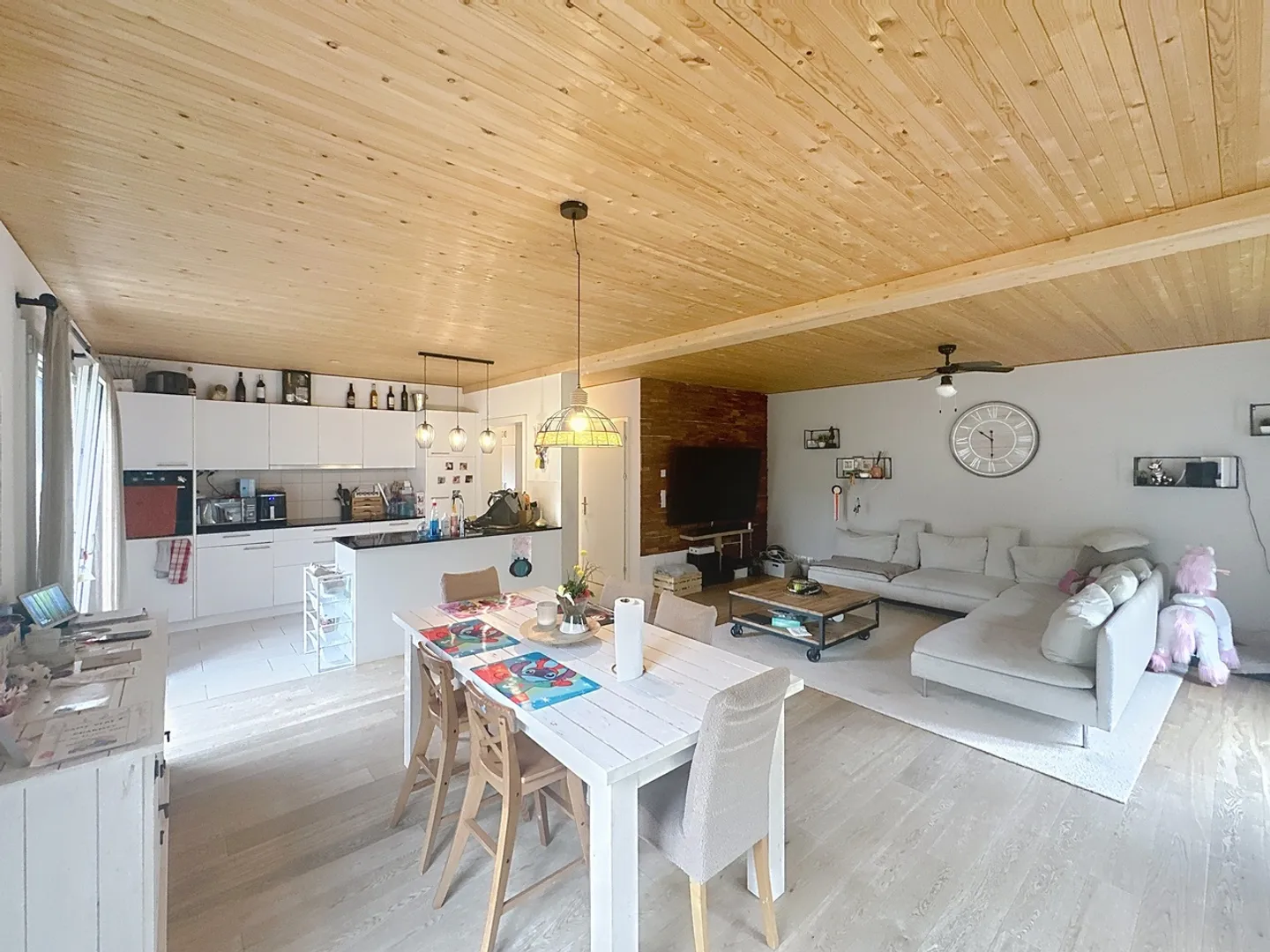 Villa indipendente con giardino - Foto 2 di 6